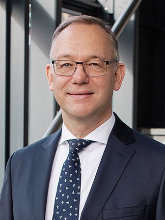 Chief Executive Officer Dr Detlef Trefzger Kuehne Nagel Naegel Zum Selber Machen Anleitung