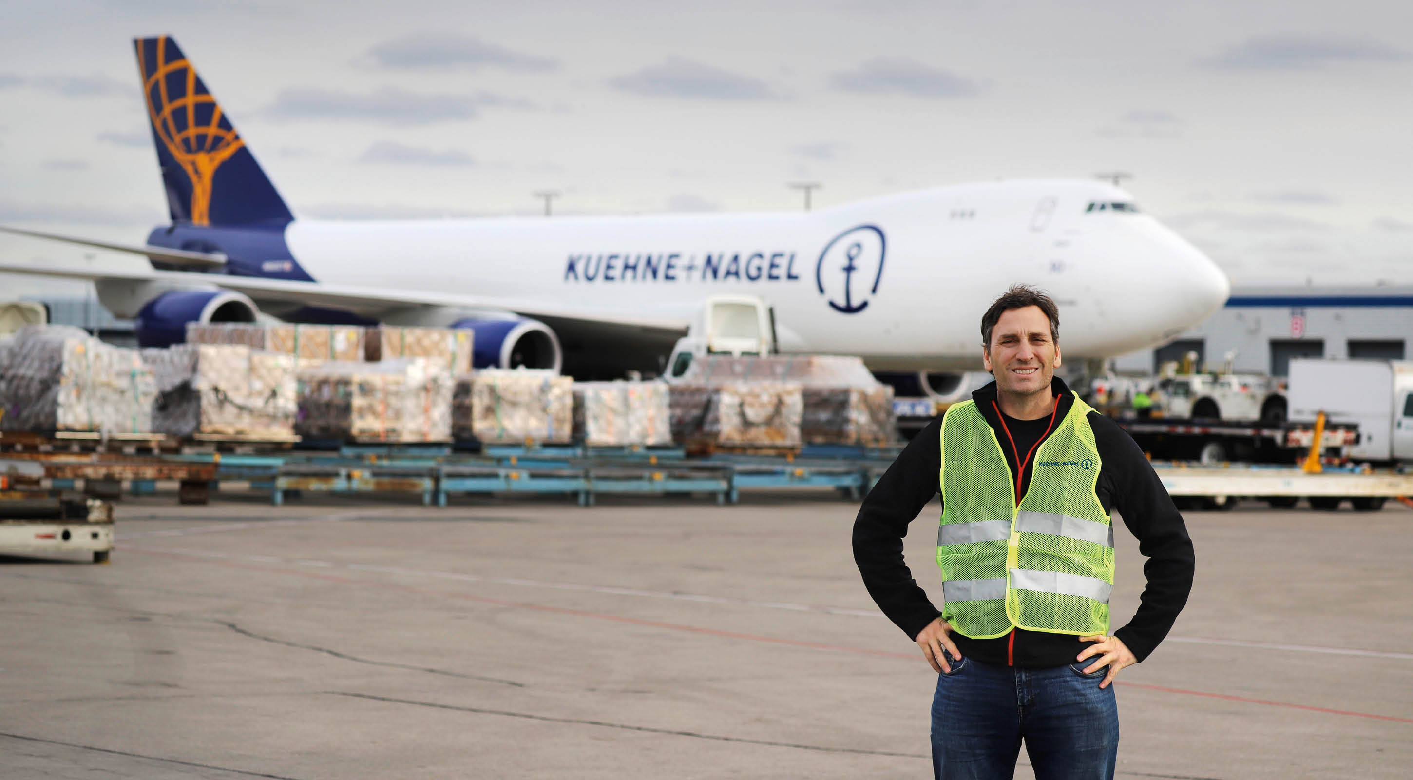 Air Logistics - air freight shipping services | Kuehne+Nagel